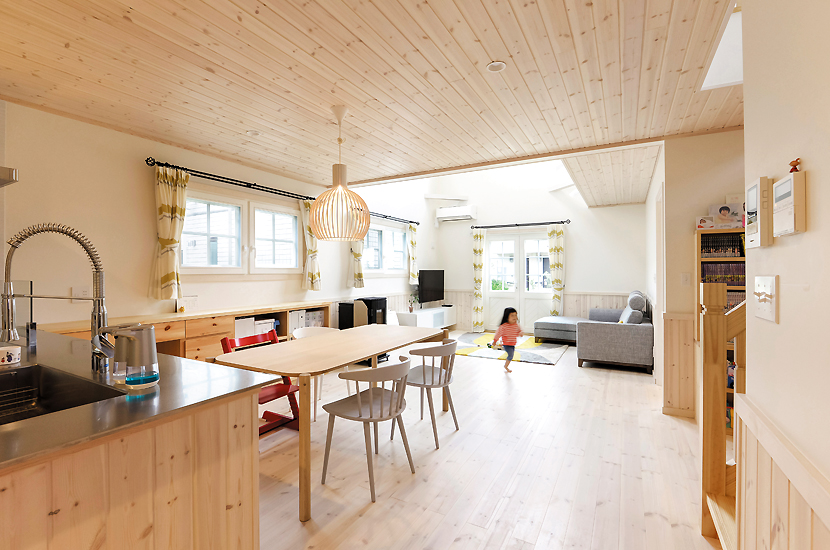 木に包まれた快適な住まい